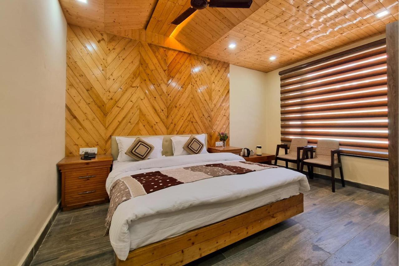 Hotel White Cloud Banikhet 외부 사진