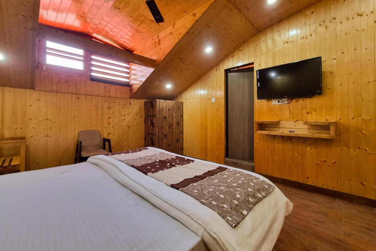 Hotel White Cloud Banikhet 외부 사진