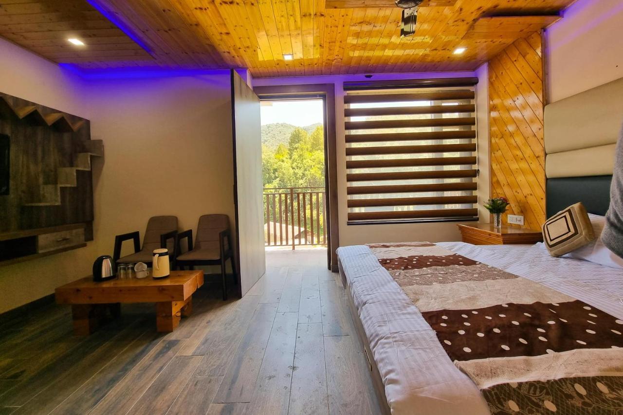 Hotel White Cloud Banikhet 외부 사진